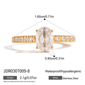 Specifiche dettagliate dell'anello in acciaio inossidabile dorato con zircone ovale