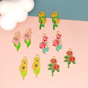 Emaille-Blumenanhänger mit Sonnenblumen und Rosen mit Vergoldung für DIY-Schmuck
