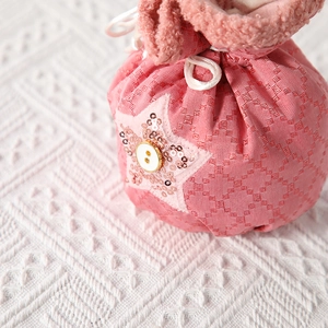 Sacchetto di Natale rosa con bambola di peluche e paillettes per dolci e regali