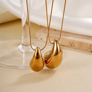 Minimalist Teardrop Pendant Necklace Stainless Steel 18K Gold Plated Mirror Polished Elegant Waterdrop Jewelry For Women