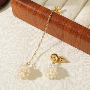 Vintage floral cluster earrings with freshwater pearl charms and asymmetric gold chain design