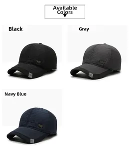 Detailansicht der gesteppten Baseballkappen in den Farben Schwarz, Grau und Navyblau