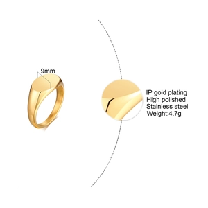 Detail view of 9mm wide polished golden stainless steel ring with vacuum IP plating