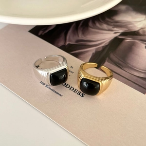 Vintage adjustable S925 silver rings with black agate inlay in gold and silver finishes