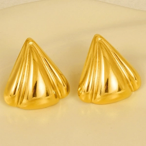 Detailed view of 18K gold plated triangular earrings with vertical striped metal texture