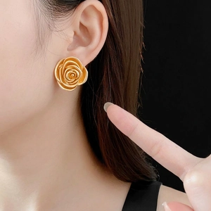 Vintage matte gold rose petal stud earrings with elegant French retro floral design