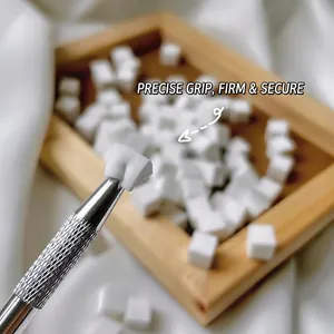 Penna a pinza per nail art con impugnatura antiscivolo per spugne e decorazioni unghie