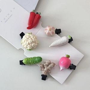 Set de 7 barrettes à cheveux légumes réalistes avec ail et brocoli sur carte