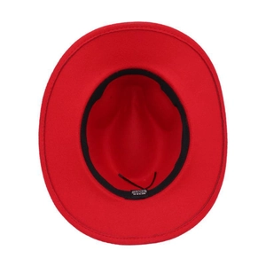 Vista interna del cappello di feltro rosso con fascia nera ed etichetta interna