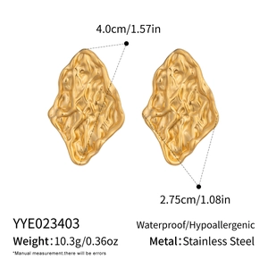 Detail showing 18K gold-plated hammered texture on stainless steel earrings with dimensions