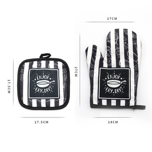 Thick heat-resistant kitchen oven mitt and pot holder set with black and white stripes