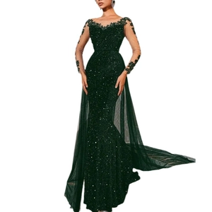 Robe de soirée sirène vert émeraude avec dentelle pailletée et manches transparentes