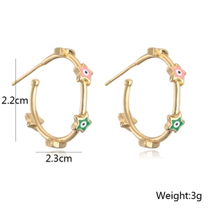 Detailed dimensions of 18K gold-plated C-shaped hoop earrings with colorful enamel stars