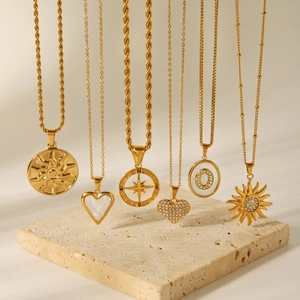 Gold stainless steel sun and heart shell pendants necklace set for luxury women jewelry