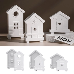 Detaillierte Ansicht der DIY-Formen und Haus-Gipsfiguren mit Anker- und Herzmotiven