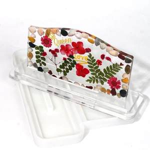 Molde de silicona para resina DIY con placa Queen Love y flores secas rojas reales