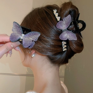 Pince à cheveux papillon violette élégante avec dentelle et strass scintillants