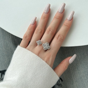 Elegant S925 sterling silver open ring featuring double clover pearl and zircon inlay