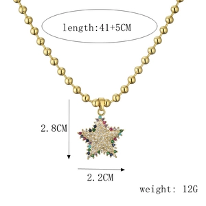 Detail of star pendant necklace with dimensions 2.8x2.2cm and length 41+5cm