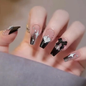 Press On Nails Long Coffin Shape French Black Nude Glossy Artificial Fake Nails With 3D Bow Heart Rhinestone Artificial Pearl Decoration