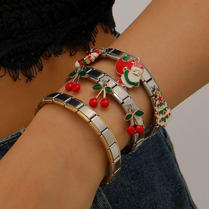 Dreiteilige modulare Edelstahl-Charm-Armbänder mit Weihnachtsmann- und Baum-Anhängern