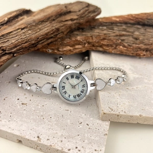Montre À Quartz Pour Femme Bracelet En Forme De Coeur Alliage Strass Cadran En Nacre Chiffres Romains Réglable