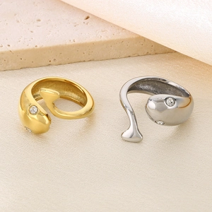 18k gold plated snake-shaped adjustable steel ring with sparkling crystals