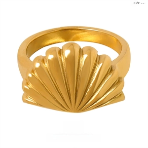 Scallop Shell Ring Titanium Steel Gold Plated Ocean Breeze Chic Minimalist Jewelry Fashion Statement Accessory For Women