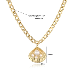 Gold chunky NK chain necklace with pearl-inlaid shell pendant and size specifications