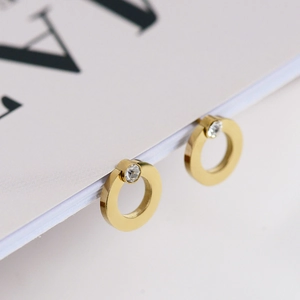 Minimalist geometric gold hoop earrings with sparkling round zircon in 18K gold plated steel