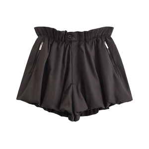 Short noir chic pour femme avec taille paperbag et fermetures éclair latérales