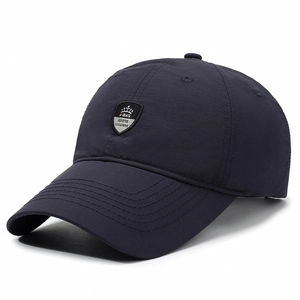 Casquette de baseball bleu marine à séchage rapide avec logo brodé et aérations