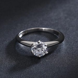 Classic 925 sterling silver ring with sparkling six-prong round cubic zirconia stone