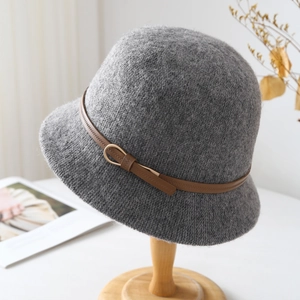 Elegant Women Wool Felt Bucket Hat Vintage Cloche Hat With Leather Belt Buckle Winter Warm Foldable Retro Style
