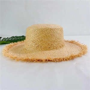 Chapeau de paille à bord large avec perles pour femme protection solaire pour la plage