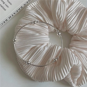 Minimalist S925 sterling silver beaded stretch bracelet with geometric fine line design