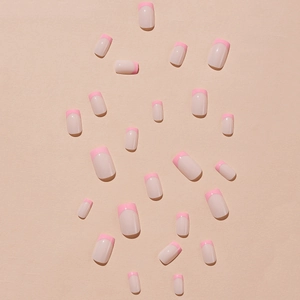 Unghie finte quadrate French rosa con base nude e finitura lucida ad alta qualità