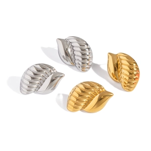 Creative snail shell shaped stainless steel stud earrings in gold and silver finish