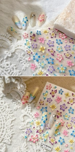 Détail macro des stickers ongles 3D TS-4158 avec motifs floraux d'été colorés