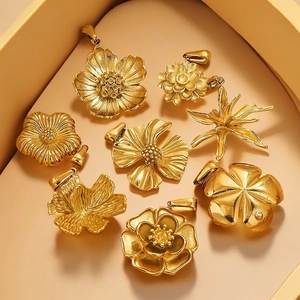 Stainless Steel Flower Pendant For DIY Jewelry Making 18K Gold Plated Floral Charm Accessories For Necklace Earrings