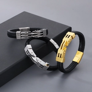 Bracciali intrecciati da uomo con chiusure magnetiche in argento vintage, oro e acciaio