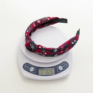 Christmas knotted headband with red and green plaid pattern and snowflake print 32.6g