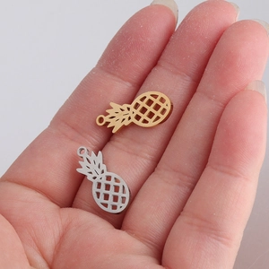 Mirror polished stainless steel hollow pineapple pendants in gold and silver finish