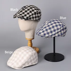 Bérets à carreaux en lin et lyocell noirs, bleus et beiges pour un style rétro chic