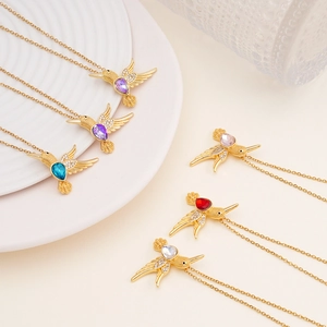 Fashion Copper Hummingbird Pendant Necklace For Women Gold Plated Inlaid Multicolor Rhinestone Animal Clavicle Chain Jewelry Gift