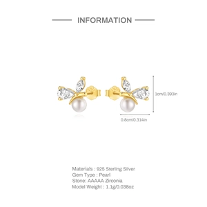 Detailed size specifications and S925 silver hallmark on gold butterfly pearl earrings