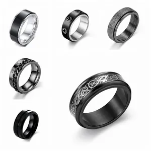 Anillo Giratorio de Alivio de Estrés para Hombre en Acero Inoxidable de Titanio Moda Giratoria Geométrica Patrón de Dragón Números Romanos