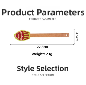 Silicone cupcake spatula detail with 22.8cm length and beech wood handle dimensions