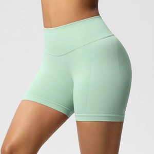 Vue latérale du short de yoga vert menthe sans couture avec taille haute et texture côtelée