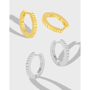 Minimalist S925 sterling silver geometric hoop earrings with pleated wave textures